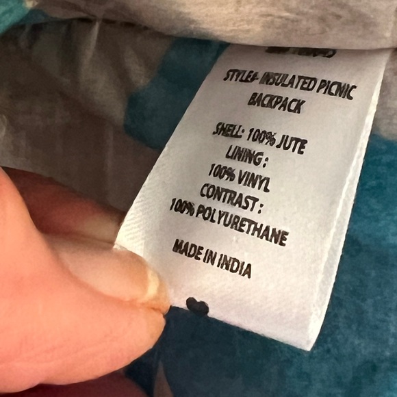 BEACHLY The Shore-Break Picnic Cooler Bag by XIX•PALMS Insulated Picnic Backpack - Picture 14 of 16